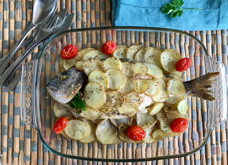 Ψάρι με πατάτες γκρατέν στο φούρνο - 40 λεπτά